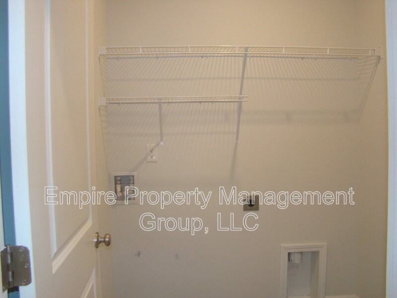 1326 Montford Dr - Photo 7 of 12