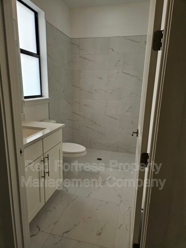 5146 Centennial Blvd - Photo 6 of 10