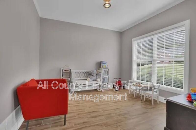 828 Windsor Oak Cir - Photo 7 of 13