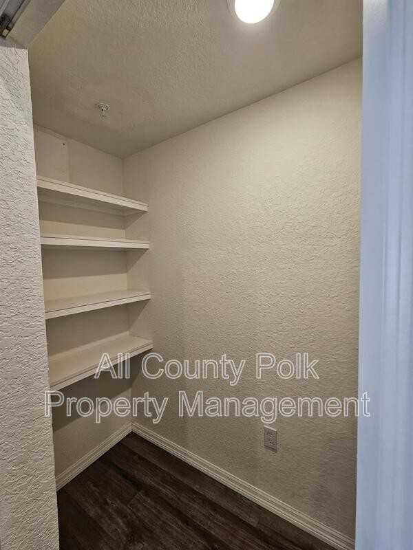 915 Ariana St #28 - Photo 7 of 16