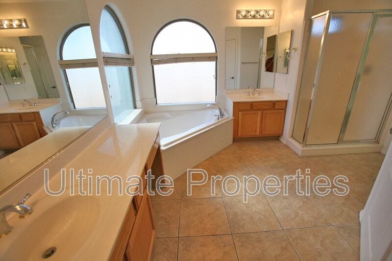 6345 W Rowel Rd - Photo 7 of 15