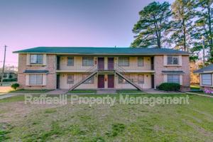featured image of 2401 Brookridge Dr #04