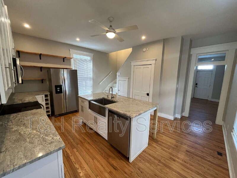 631 Prospect St - Photo 7 of 22