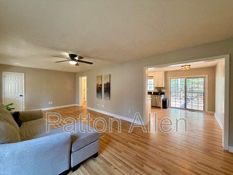 689 New Haw Creek Rd - Photo 7 of 40