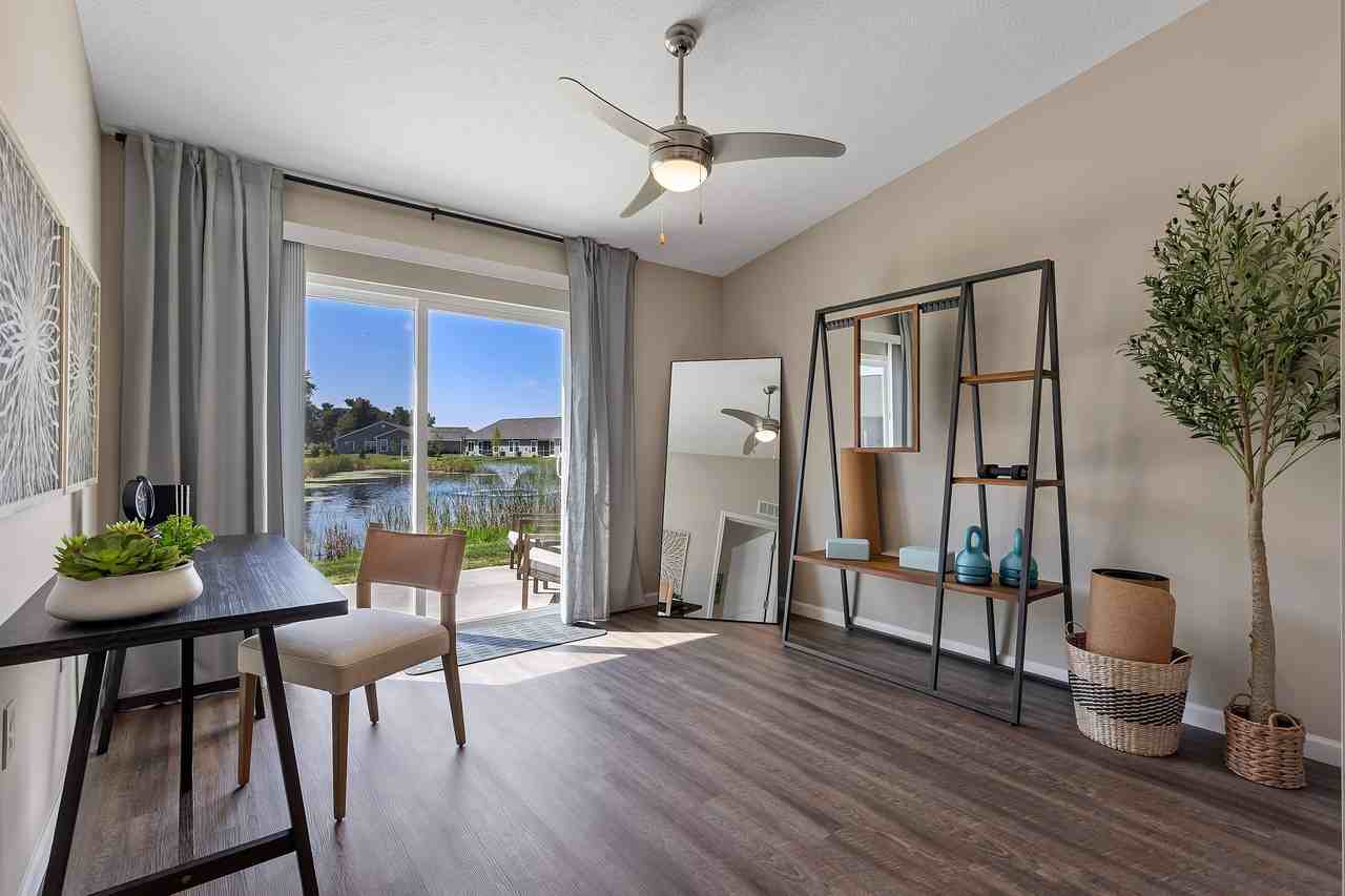 Redwood West Jefferson - Photo 5 of 21