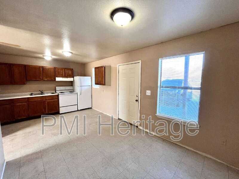 813 E Huntsville Ave #104 - Photo 3 of 7