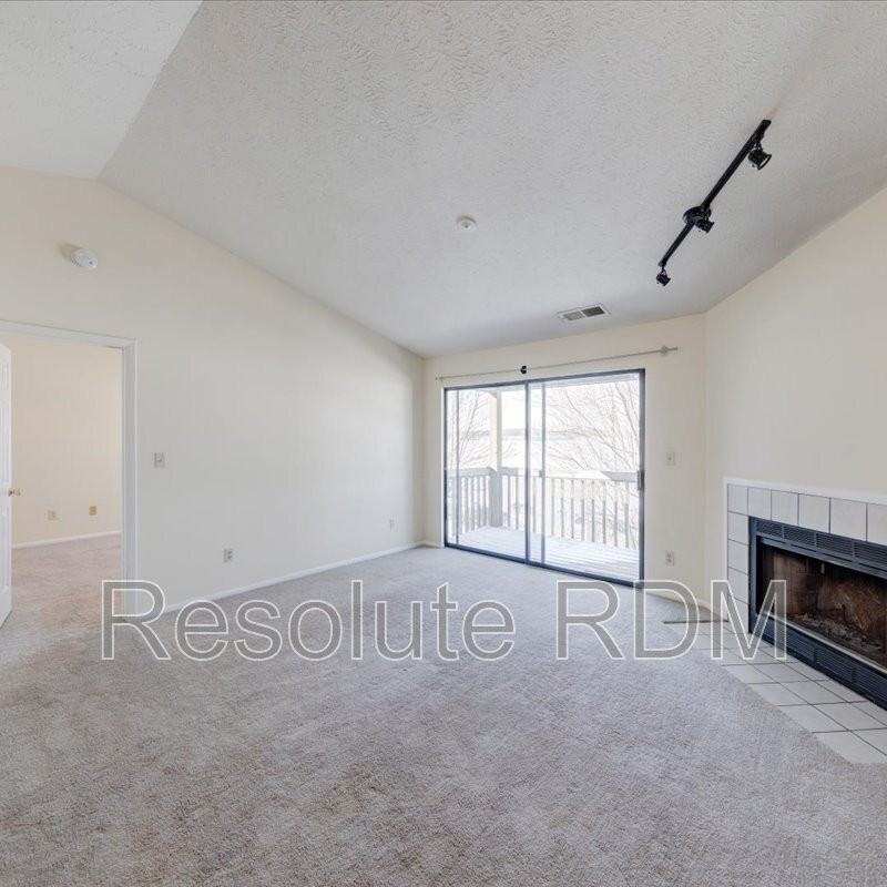 4381 Village Parkway Cir W #11 - Photo 2 of 22