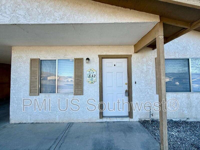 1842 Gem St - Photo 3 of 26