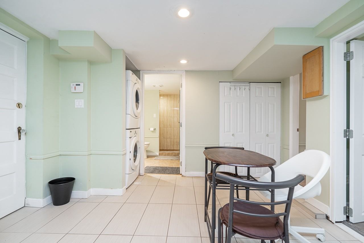 3819 Southwest Marine Drive - Photo 4 of 16