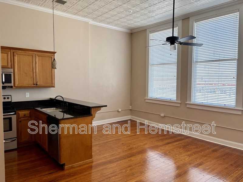1204 Broad St - Photo 5 of 12