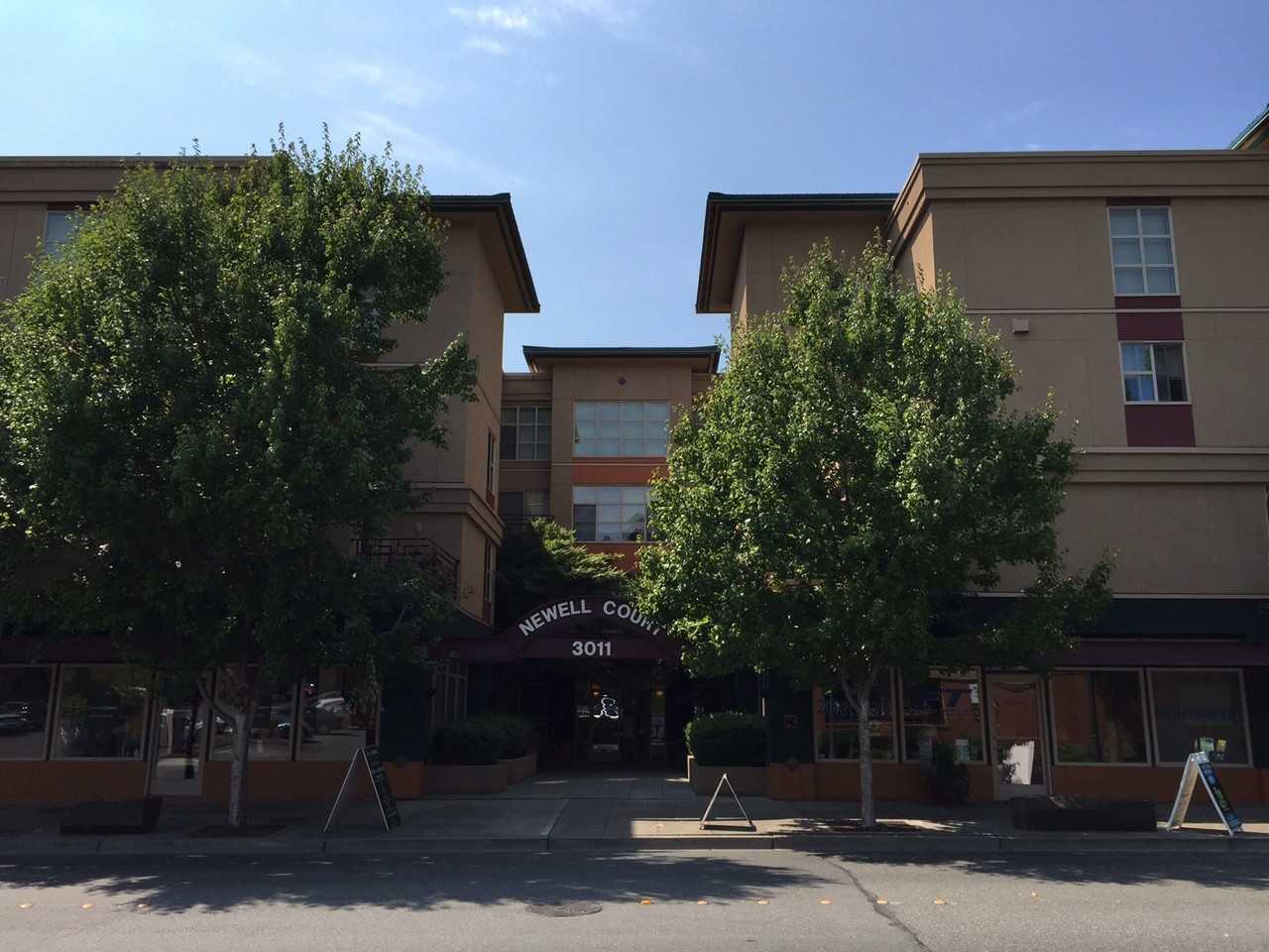 Downtown Mercer Island designed by Roger Newell - Photo 5 of 26