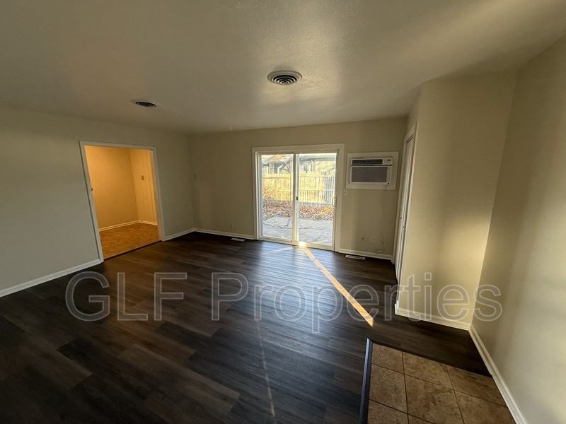 605 N 13th St - Photo 4 of 9