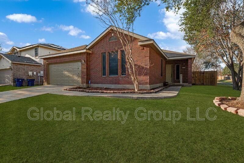 216 Silver Wing - Photo 2 of 29