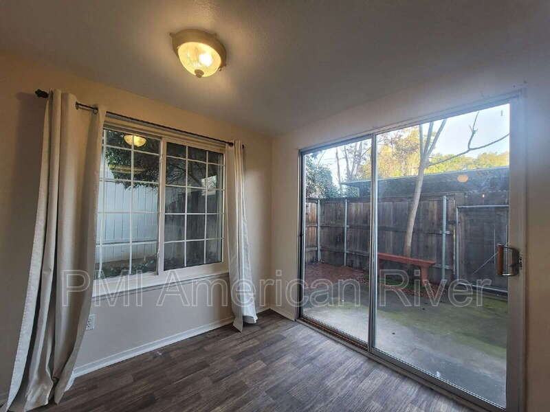 5125 Gibbons Dr - Photo 3 of 18