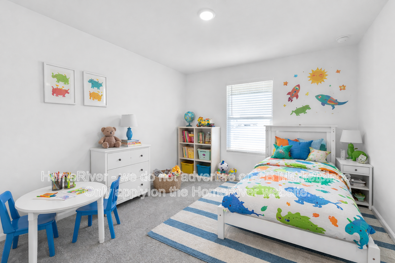 741 Dylan Ct - Photo 5 of 27