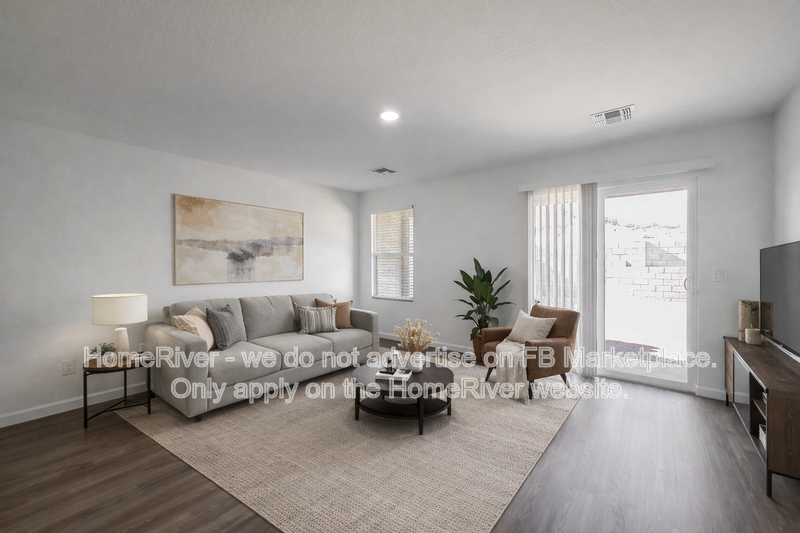 767 Dylan Ct - Photo 3 of 27