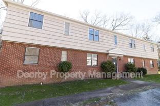 3302 Pinewood Ave #4 - Photo 1 of 1