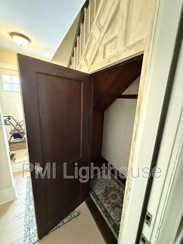 145 Soundview Rd - Photo 2 of 13