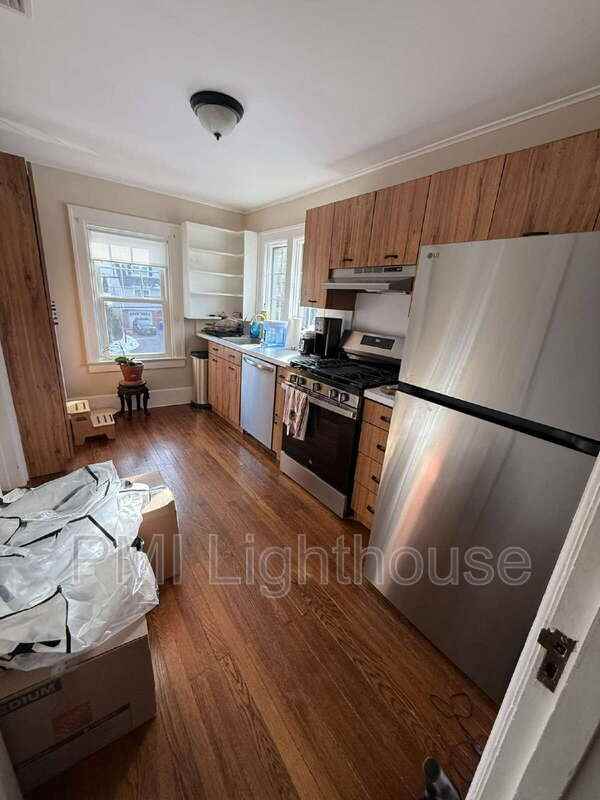 145 Soundview Rd - Photo 4 of 13