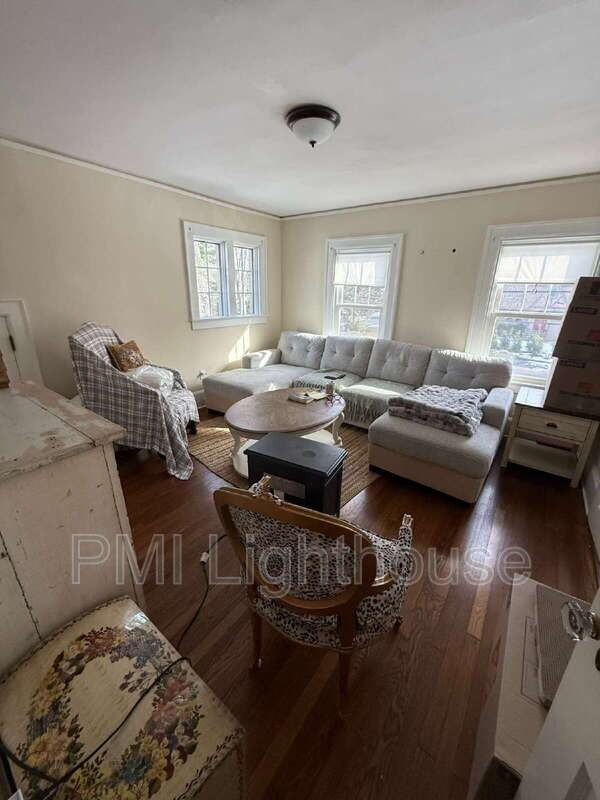 145 Soundview Rd - Photo 7 of 13