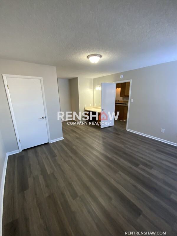 900 S College St #A3 - Photo 5 of 16