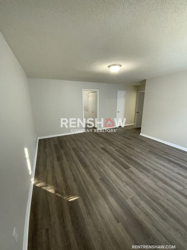 900 S College St #A3 - Photo 6 of 16