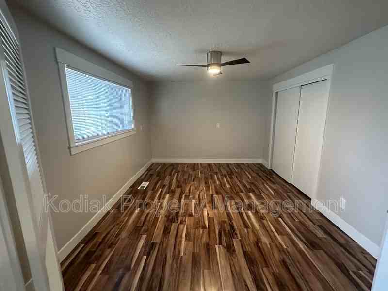 1525 N Marinlyn Dr. - Photo 6 of 14