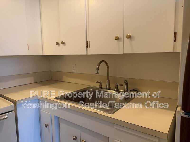 6609 Sw Admiral Way #02 - Photo 5 of 24