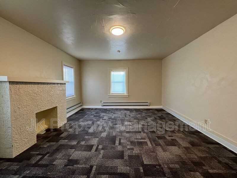 20 18th St S #04 - Photo 3 of 11