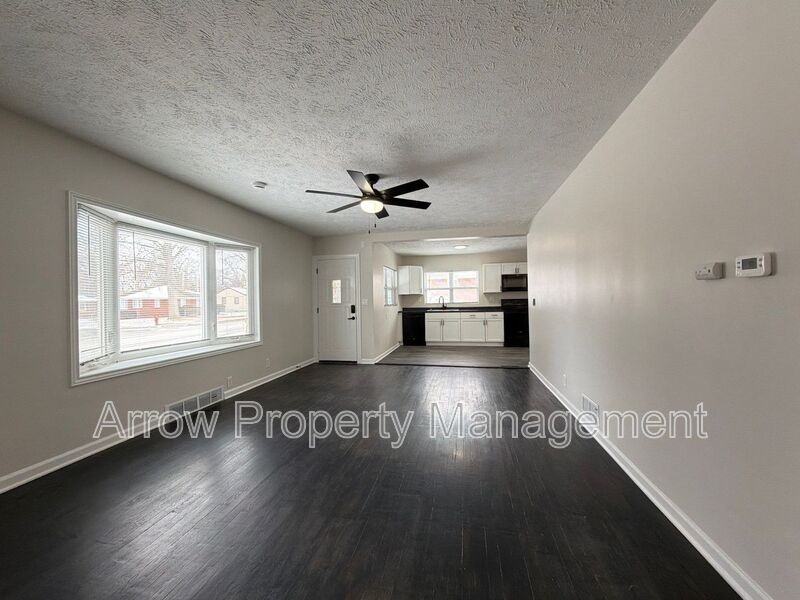 6411 Adams St - Photo 5 of 23