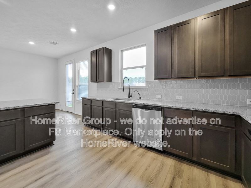 12439 Seybold Cove Dr - Photo 3 of 21