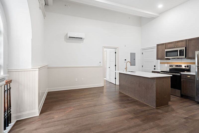 401 Martin St - Photo 2 of 9