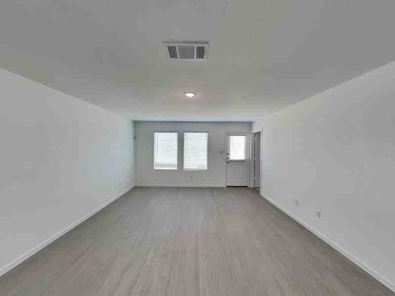 236 Ottaway Way - Photo 2 of 17