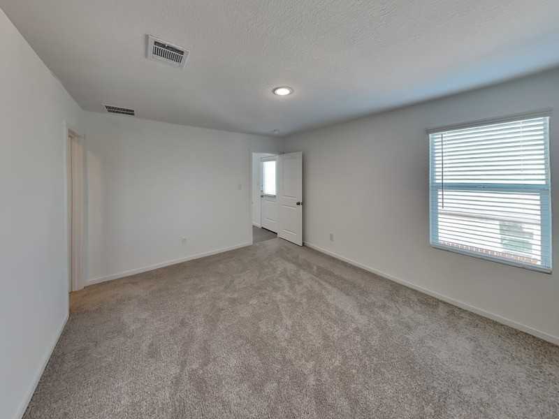 236 Ottaway Way - Photo 6 of 17