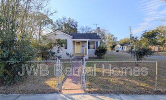 featured image of 1664 W 16th St