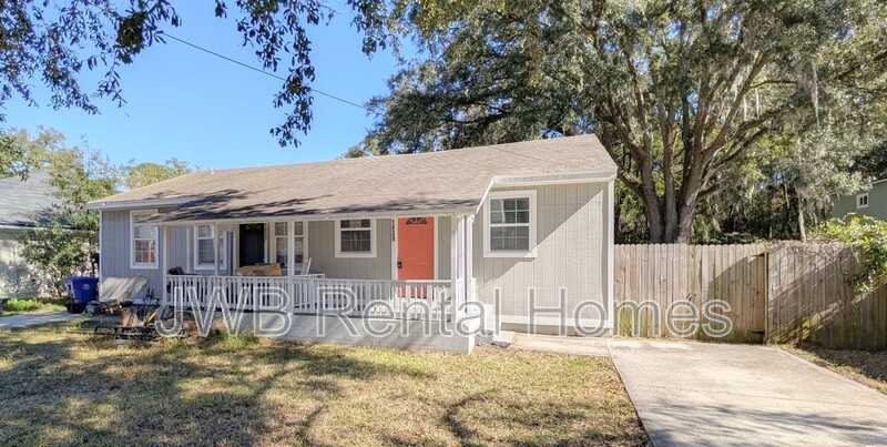 1839 Miller St - Photo 2 of 17