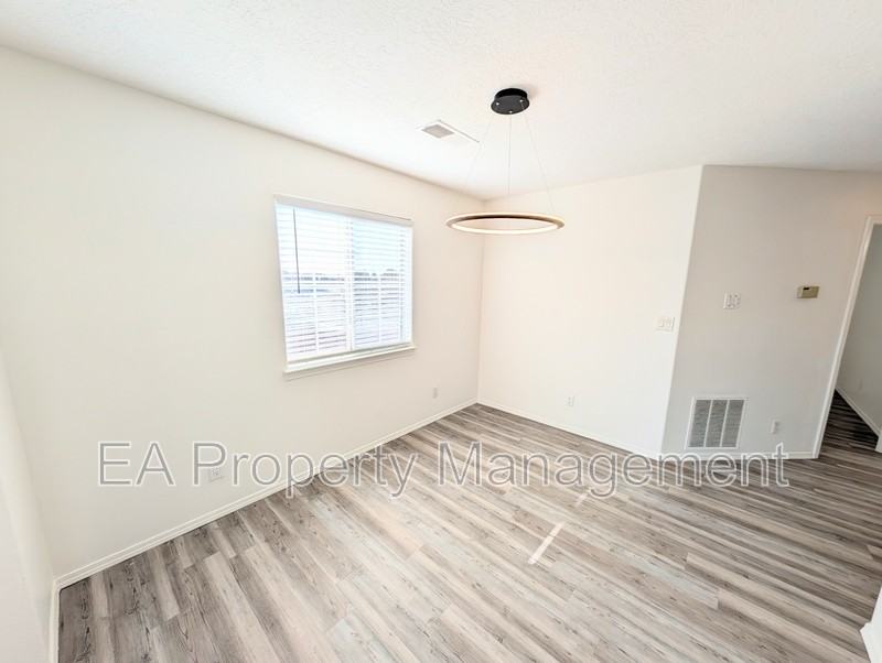 363 Pinon Creek Rd Se - Photo 7 of 32