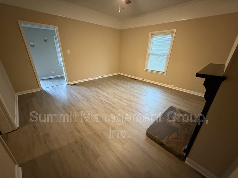 34 Ivy St - Photo 4 of 23