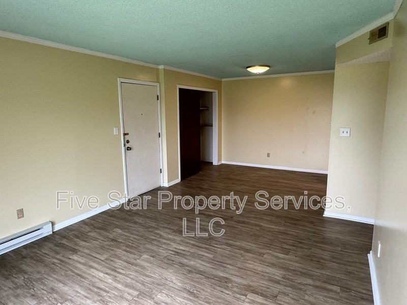 3241 S Douglas Ave Bldg F - Photo 2 of 8