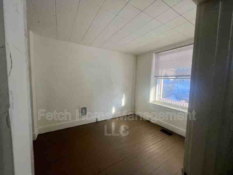 26 N 16th St - Photo 3 of 30