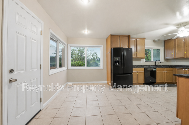 9002 Watson Pl - Photo 5 of 27