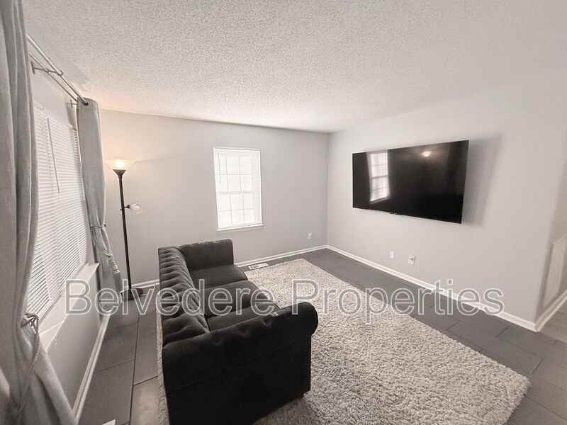 415 N Dudley St - Photo 7 of 18