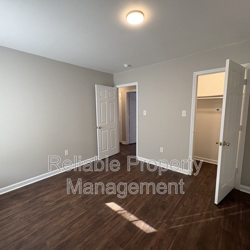 604 Winston Cir - Photo 3 of 5