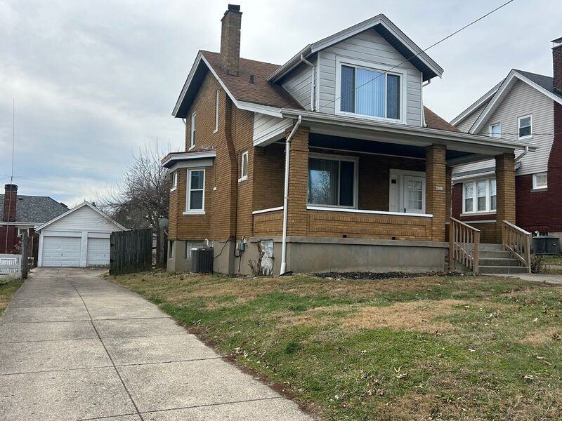 4131 Saint Martins Pl - Photo 3 of 22