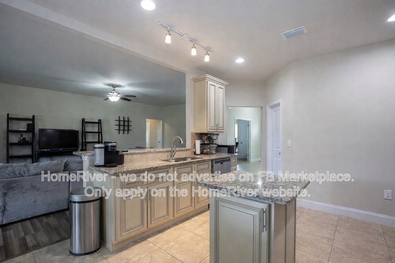 4748 Chanson Xing - Photo 4 of 15