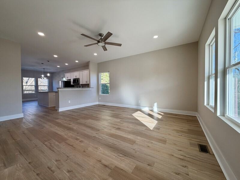 75 Woodsdale Pl Se - Photo 4 of 25