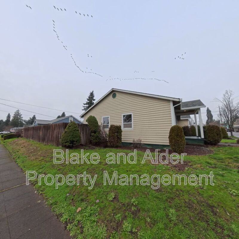 720 Portland Ave - Photo 5 of 45