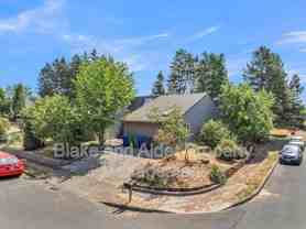 2402 Se 9th Ct - Photo 1 of 1