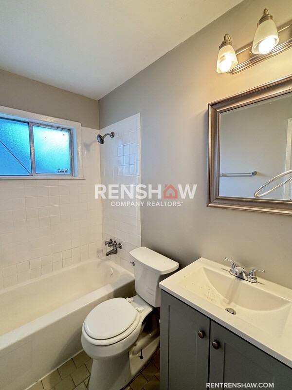 1053 Treadwell St - Photo 7 of 13