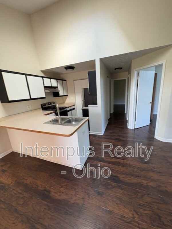 3860 Mercedes Pl #8 - Photo 3 of 8